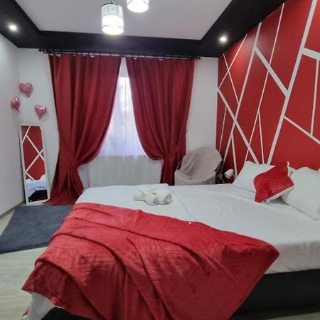 Studio vale Appartamento Hunedoara Esterno foto