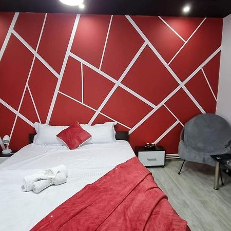 Studio vale Appartamento Hunedoara Esterno foto