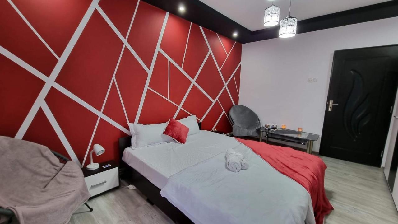 Studio vale Appartamento Hunedoara Esterno foto