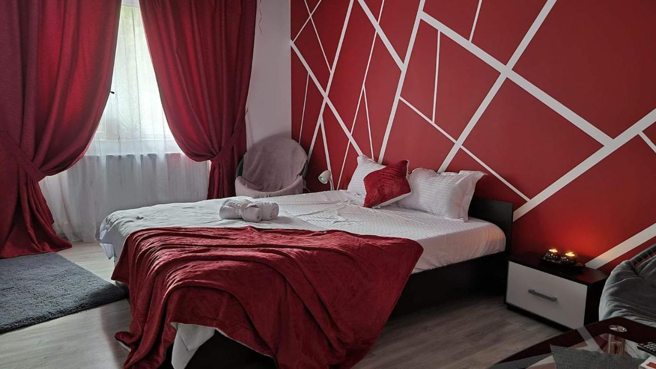 Studio vale Appartamento Hunedoara Esterno foto